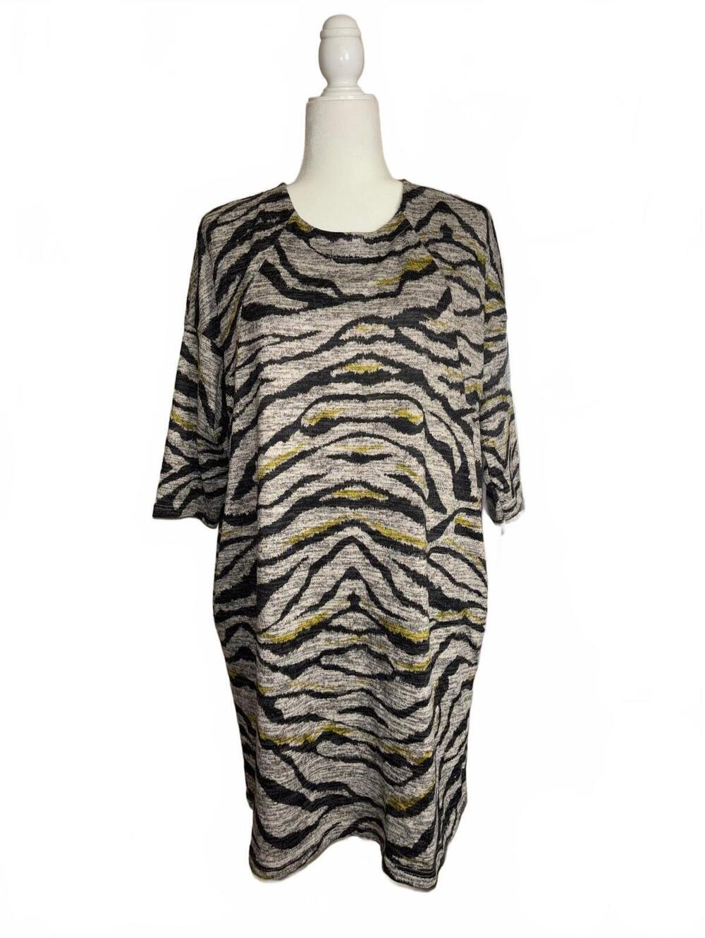 Bellambia knit shift mini dress tiger/zebra stripe print with raglan halfsleeves